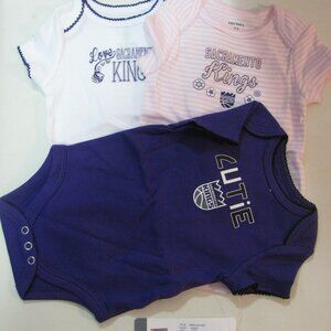 NBA Baby Sacramento Kings Infant Sleeper Set 0-3 Month 3 Pieces Onesie One Piece